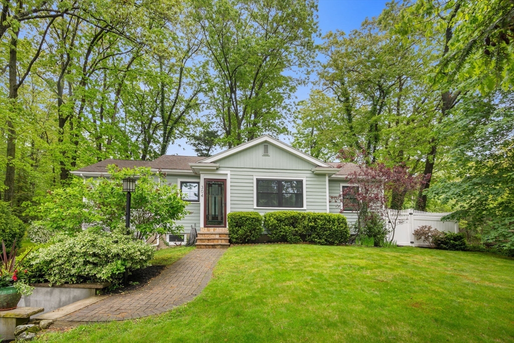 304 Hunting Rd
