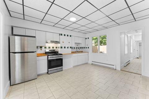 212 Princeton St 1 Boston MA 02128