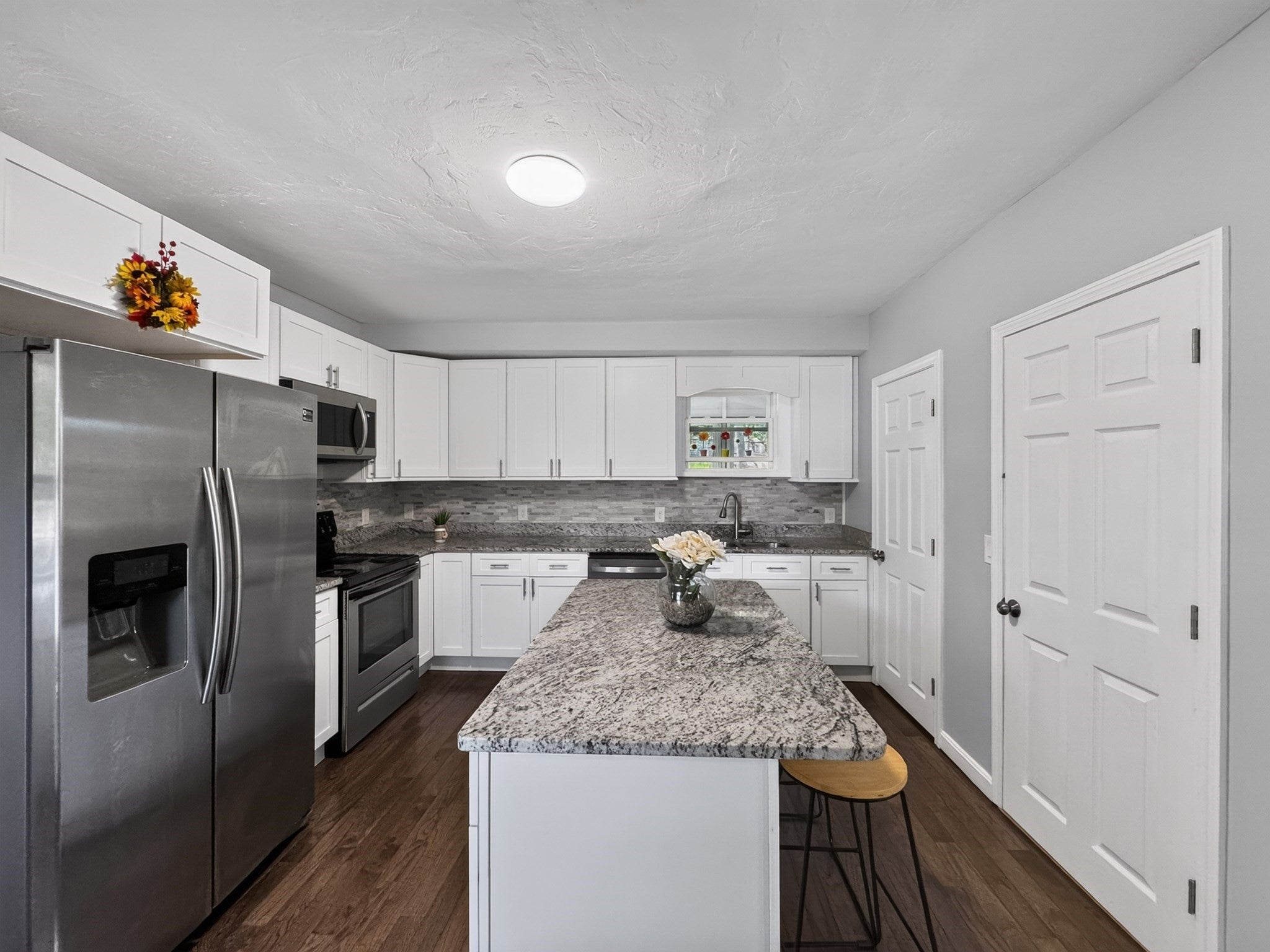 660 Pleasant St, Leicester, MA, 660 Pleasant St, Leicester, MA Photo #4