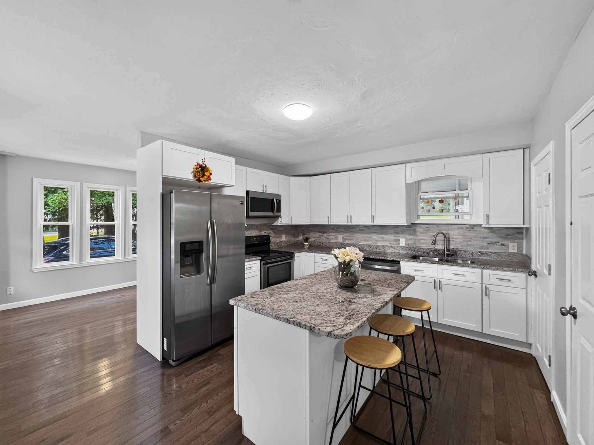 660 Pleasant St, Leicester, MA, 660 Pleasant St, Leicester, MA Photo #5