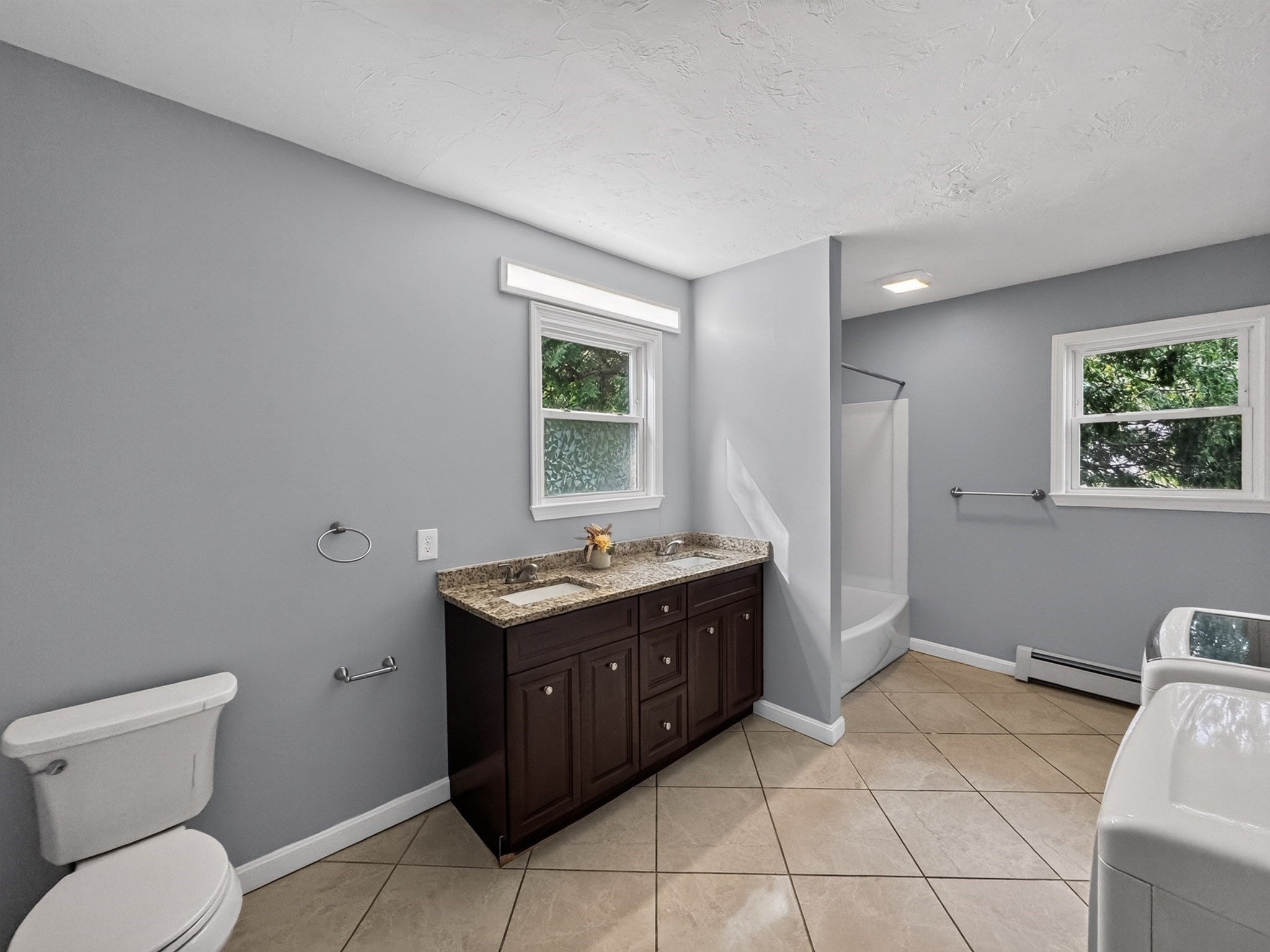 660 Pleasant St, Leicester, MA, 660 Pleasant St, Leicester, MA Photo #20