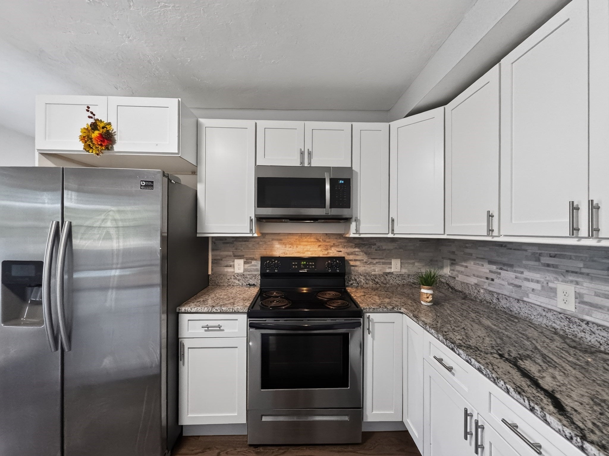 660 Pleasant St, Leicester, MA, 660 Pleasant St, Leicester, MA Photo #9