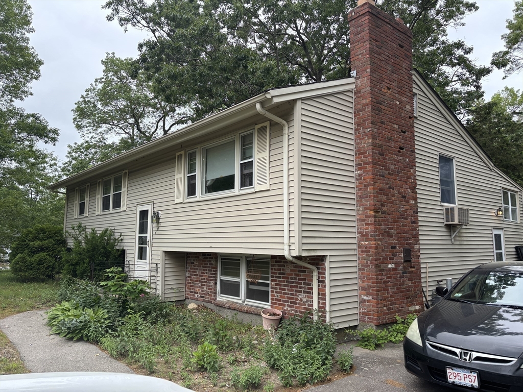 607 Turnpike St