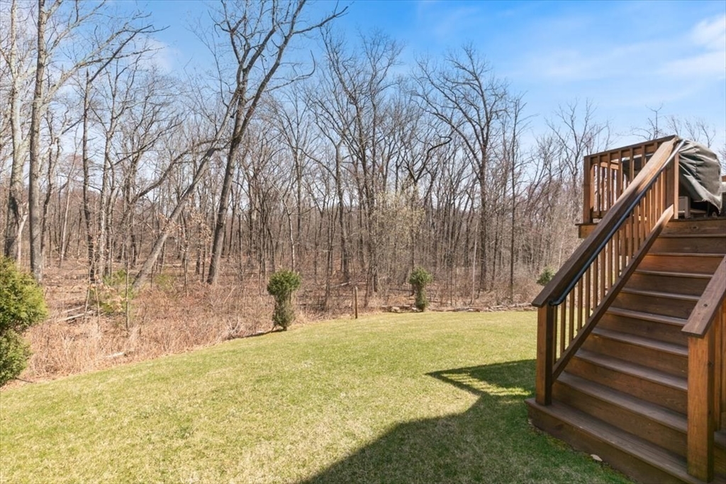 Haverhill, Massachusetts 01835, United States, 3 Bedrooms Bedrooms, ,3 BathroomsBathrooms,Residential,Contingent,106238