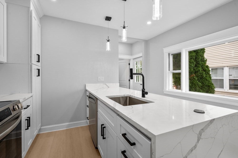 21 Jefferson Ave