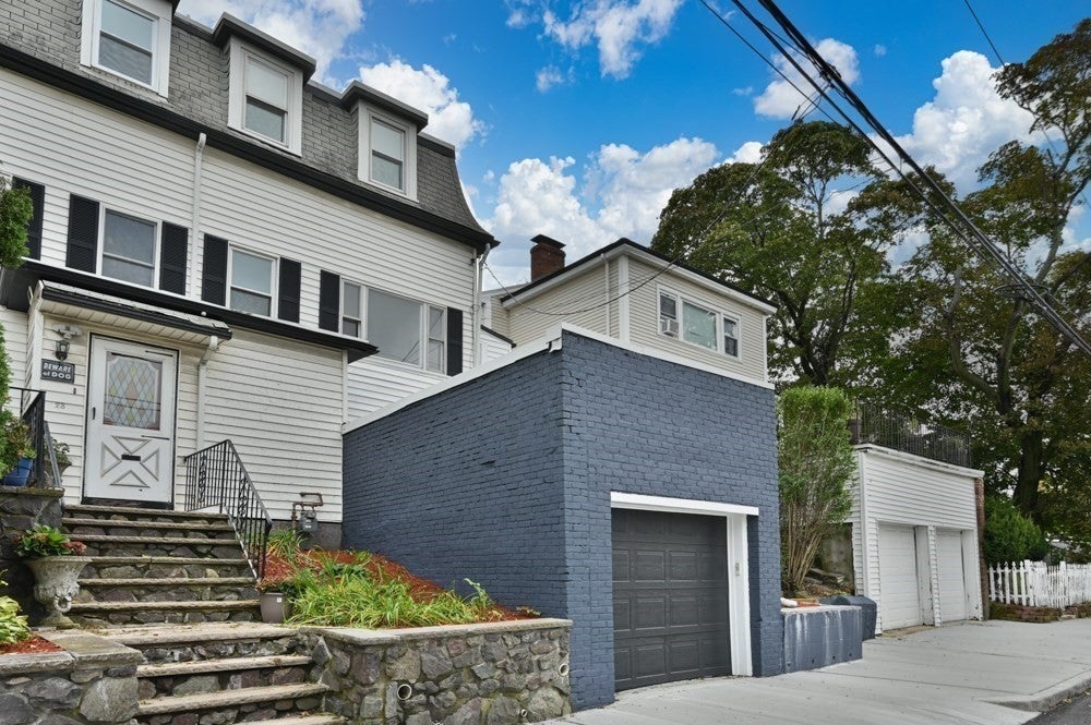 21 Jefferson Ave