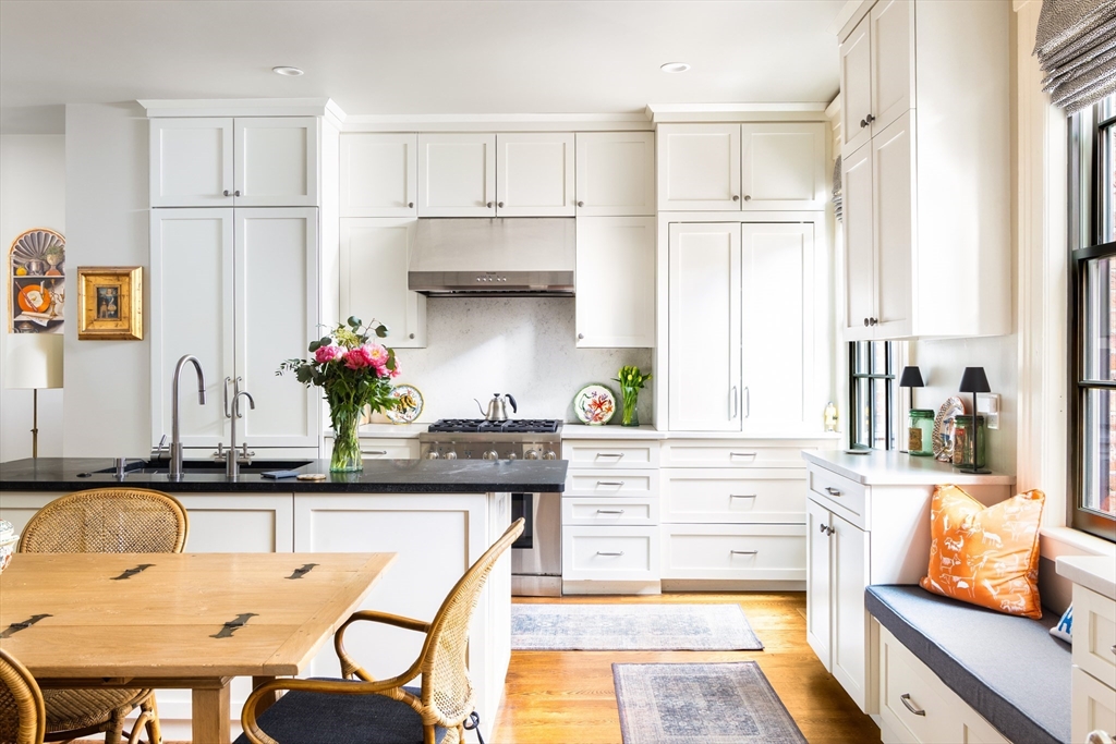 Photo of 2 Haven St, Boston, MA