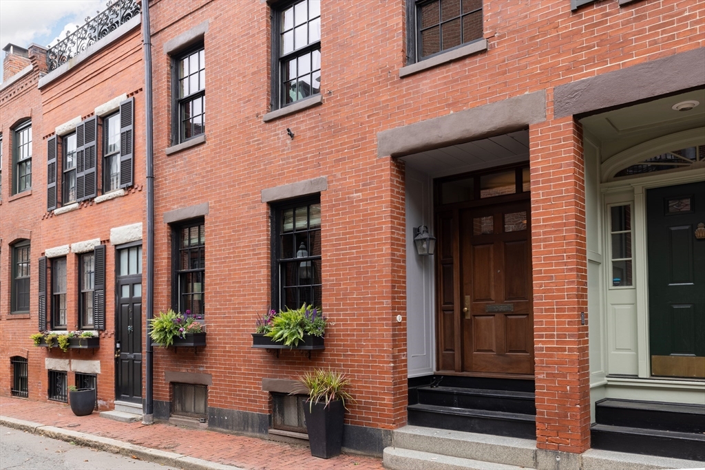 2 Haven St, Boston, MA Photo #18