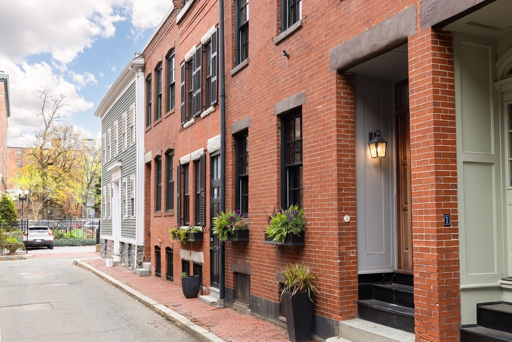 2 Haven St, Boston, MA Photo #17