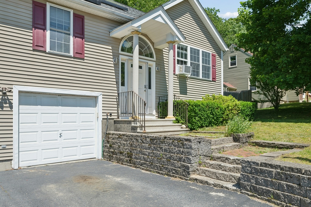 42 Wilbur St