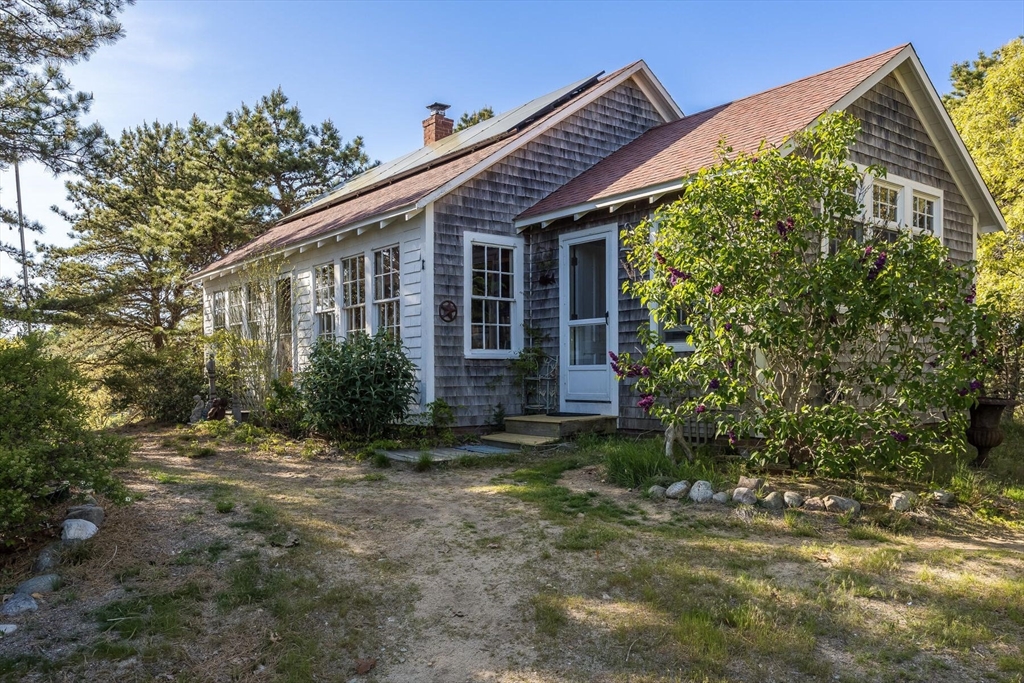 50 Higgins Ln