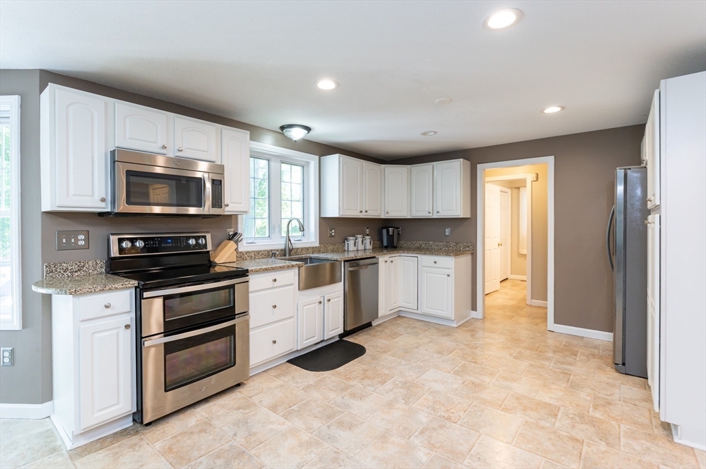 460 Methuen Rd