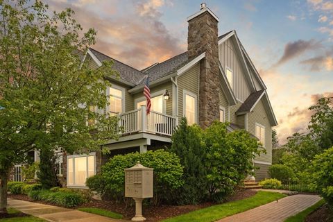 44 Stonehaven Dr Weymouth MA 02190