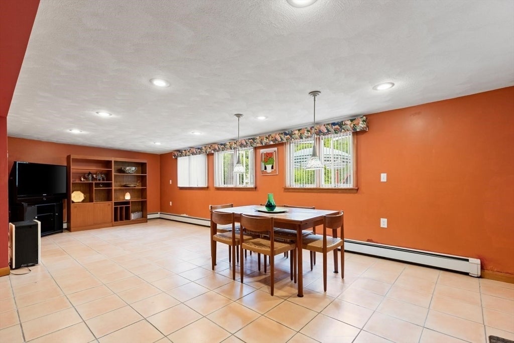 48 Valley St, Wakefield, MA Photo #22