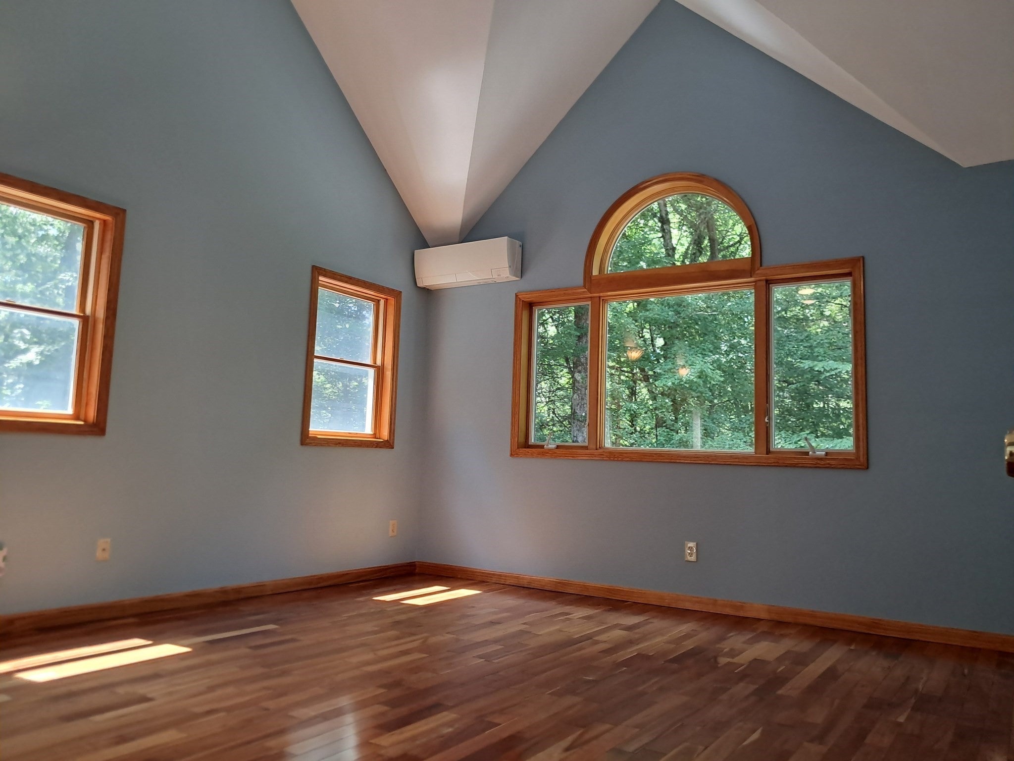 55 Howard St, Lunenburg, MA Photo #22