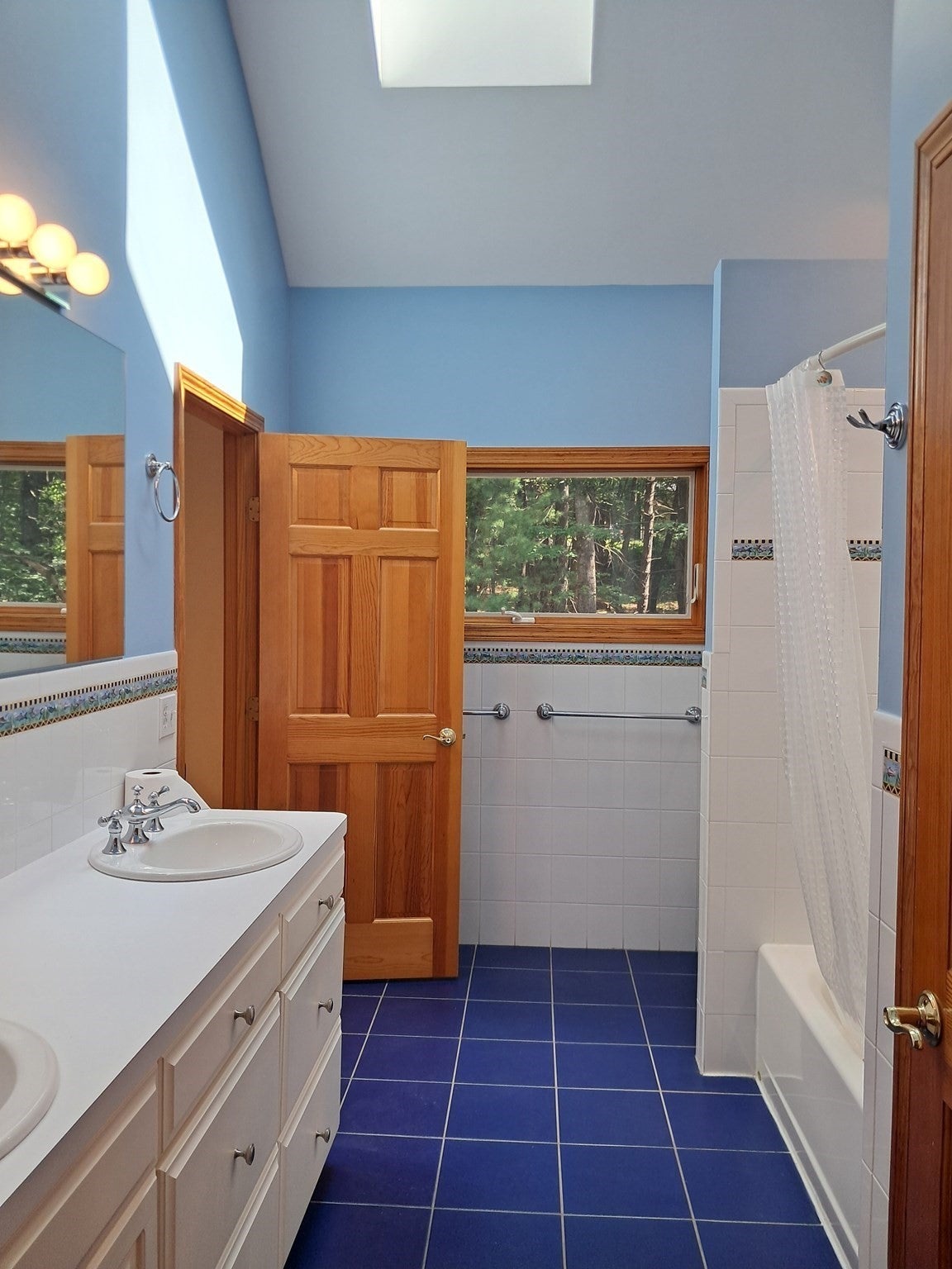 55 Howard St, Lunenburg, MA Photo #26