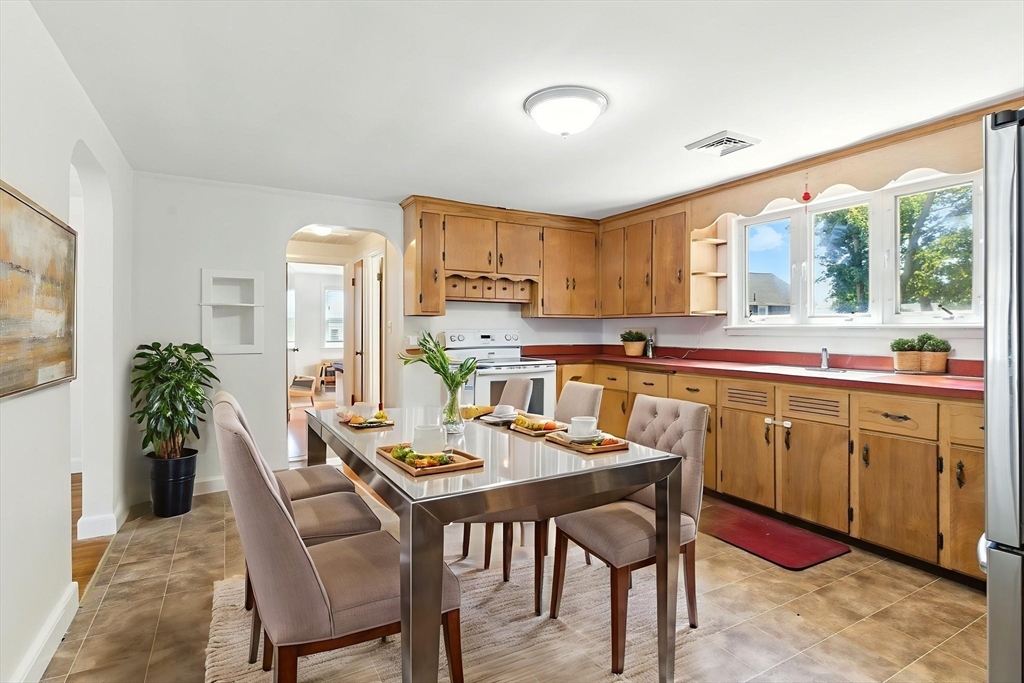 153 Sylvan St