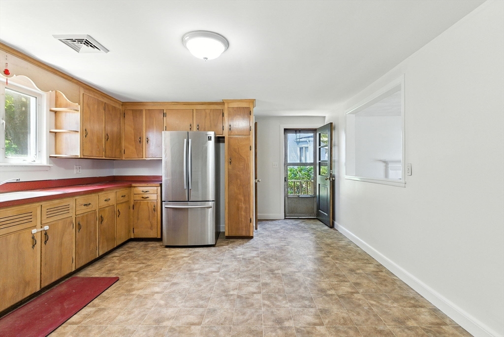 153 Sylvan St
