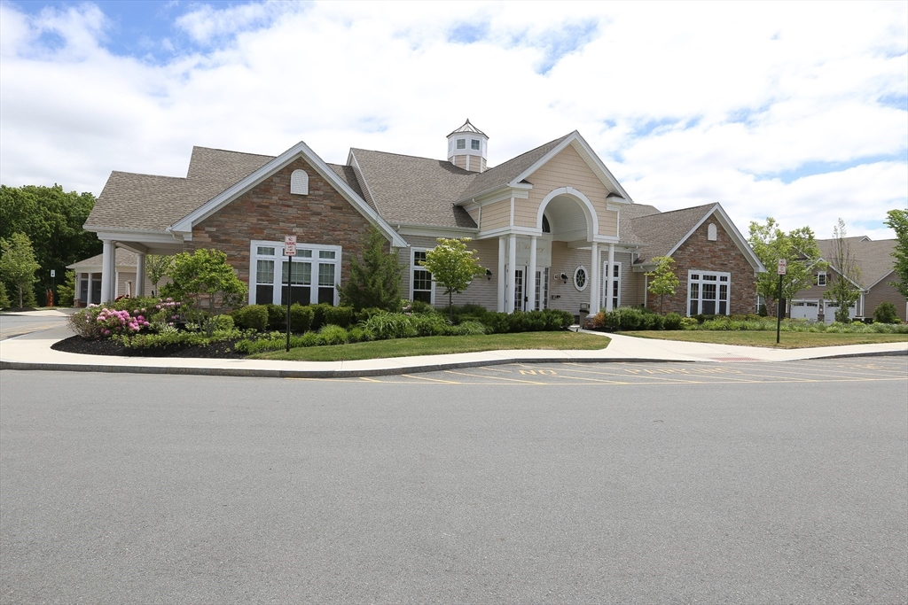 42 Hopkins Circle 42