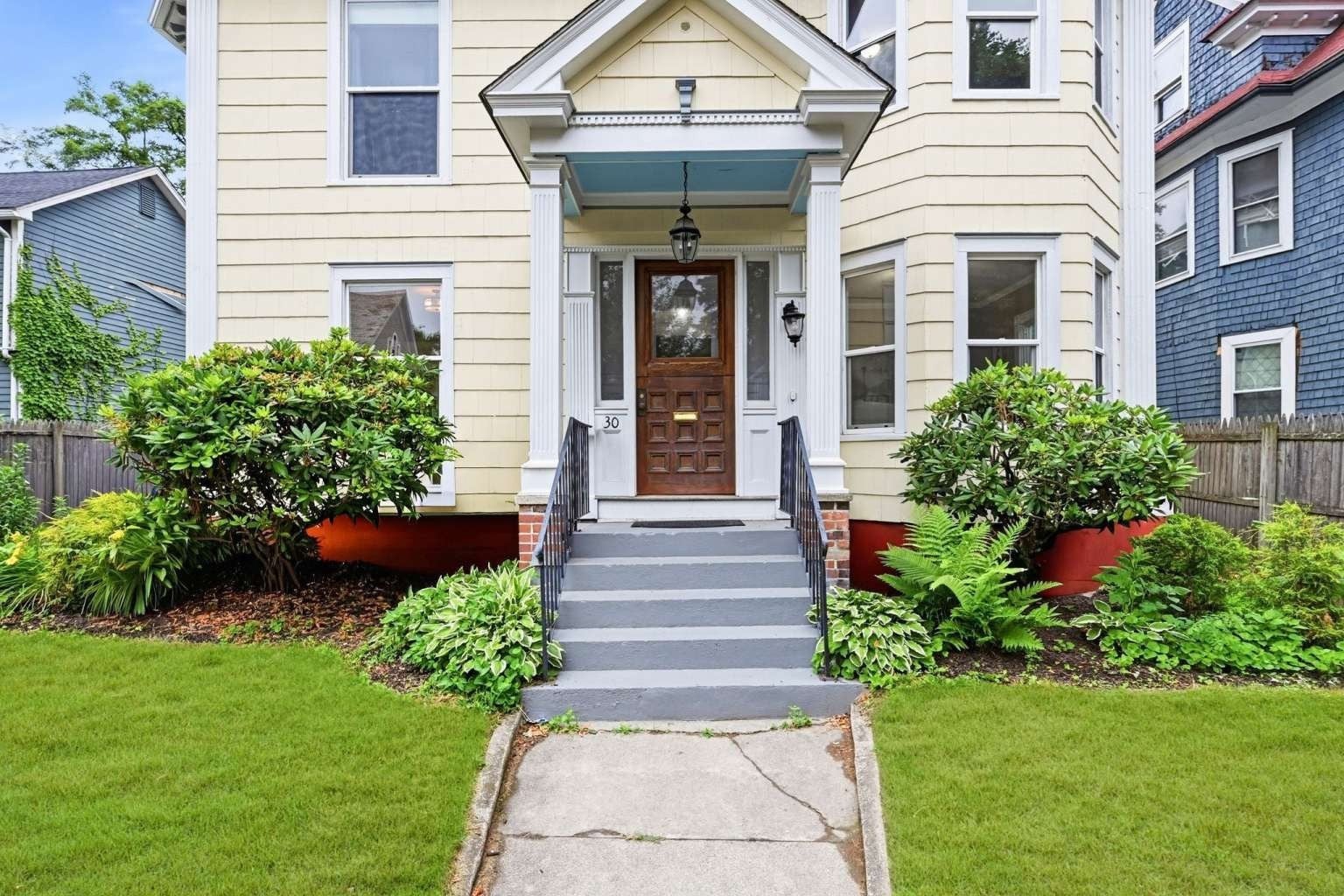 30 Beechwood Ave, Springfield, MA Photo #4