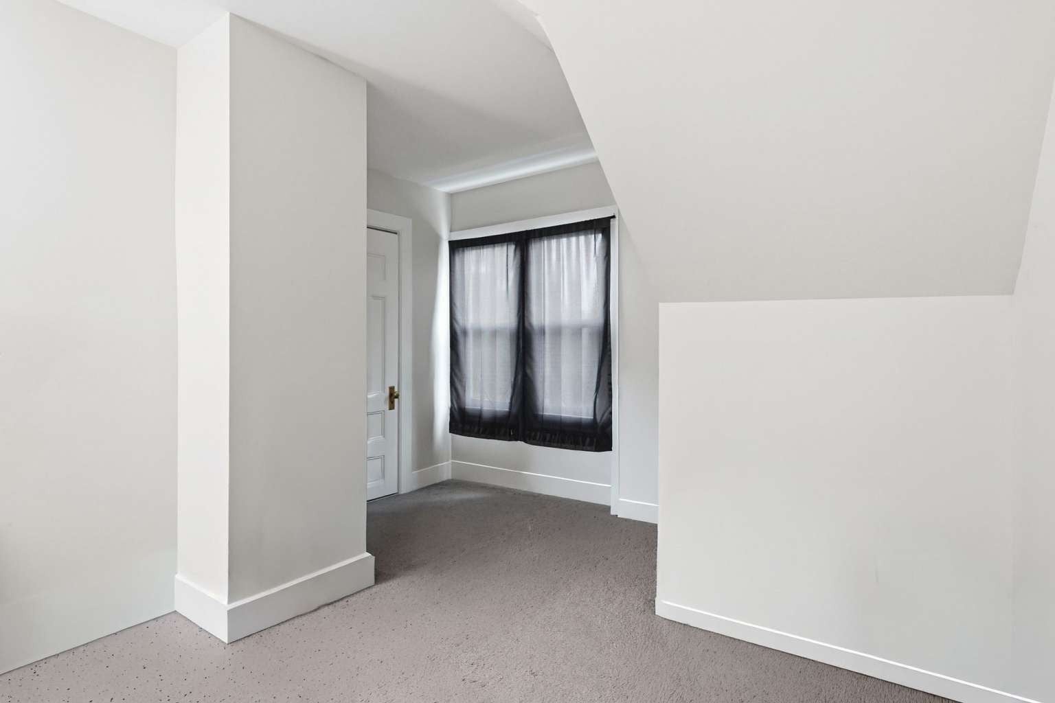 30 Beechwood Ave, Springfield, MA Photo #29