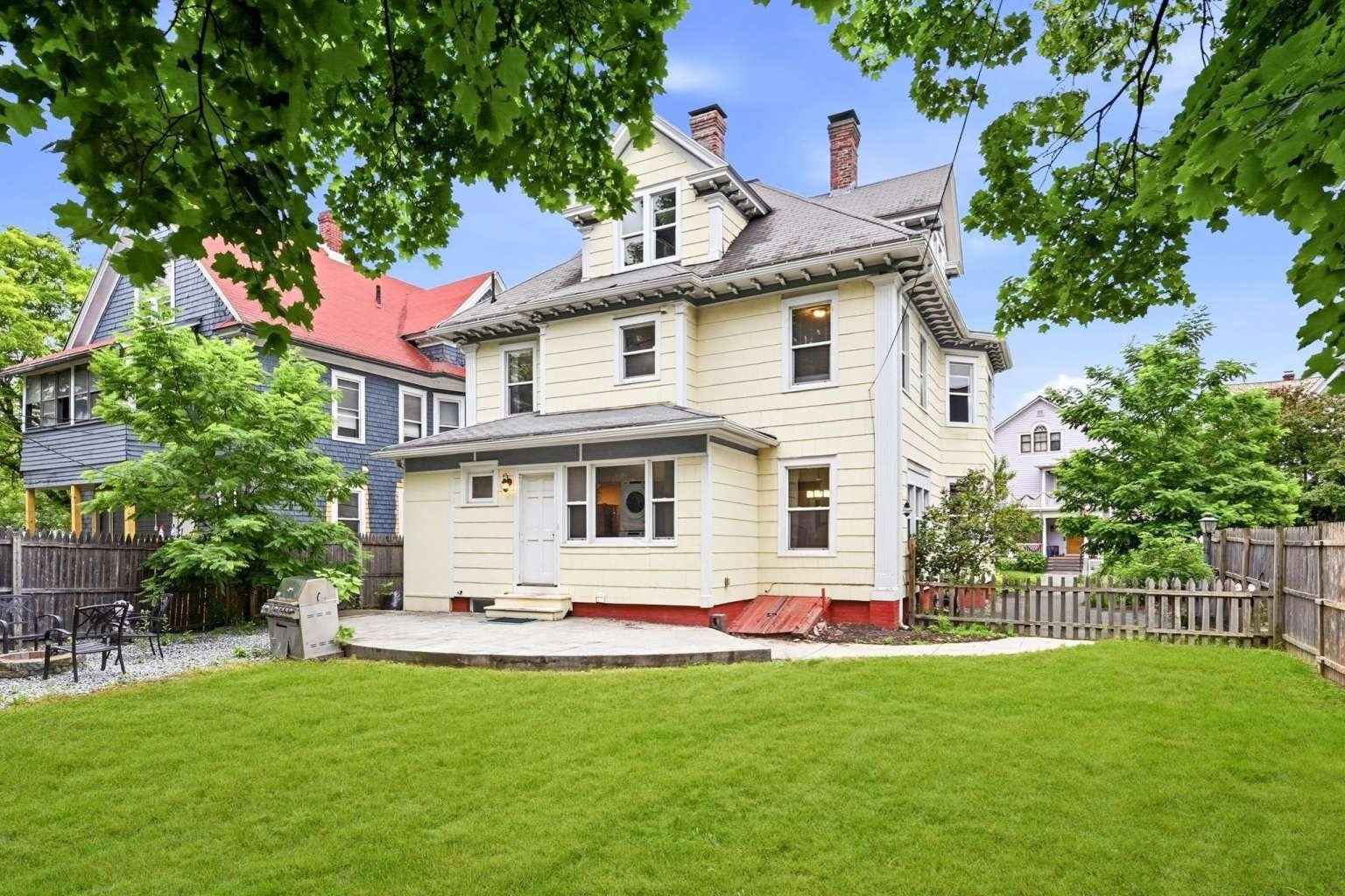 30 Beechwood Ave, Springfield, MA Photo #5
