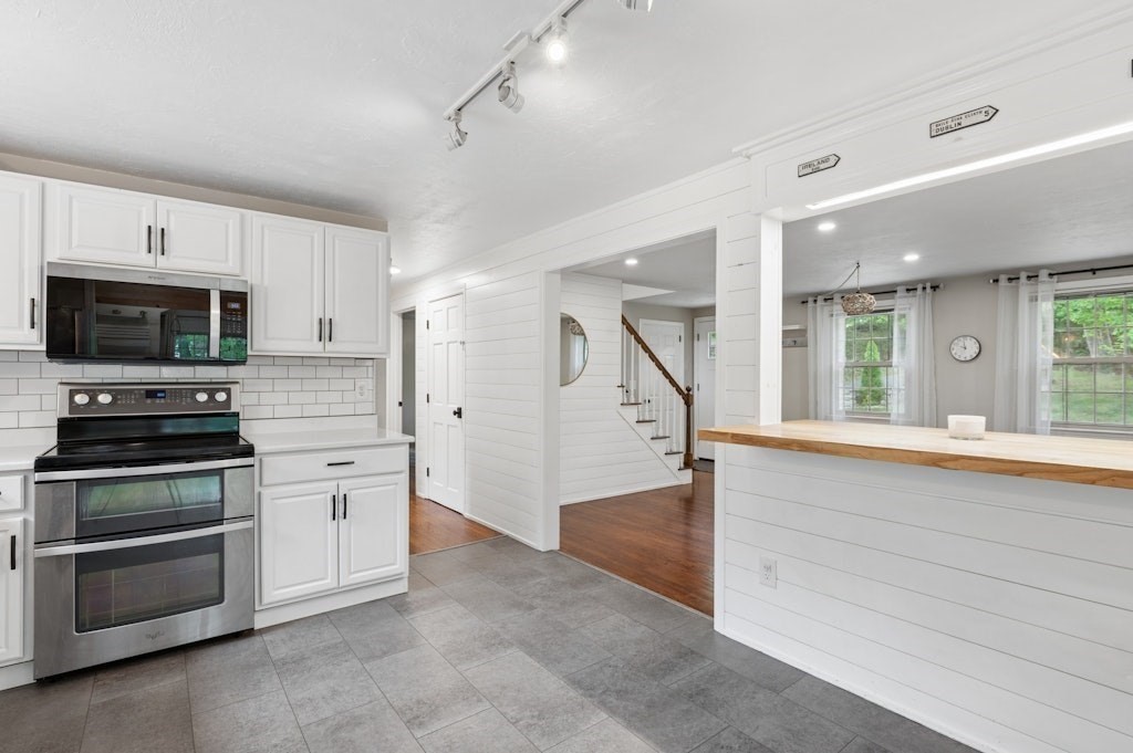 80 Webster St