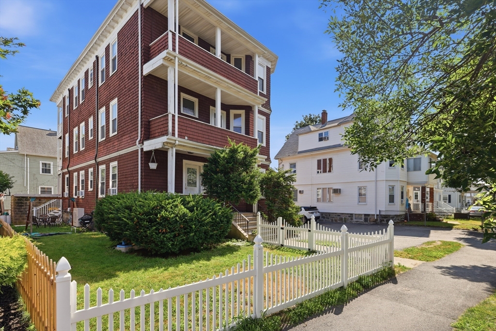 266 Fellsway W 2