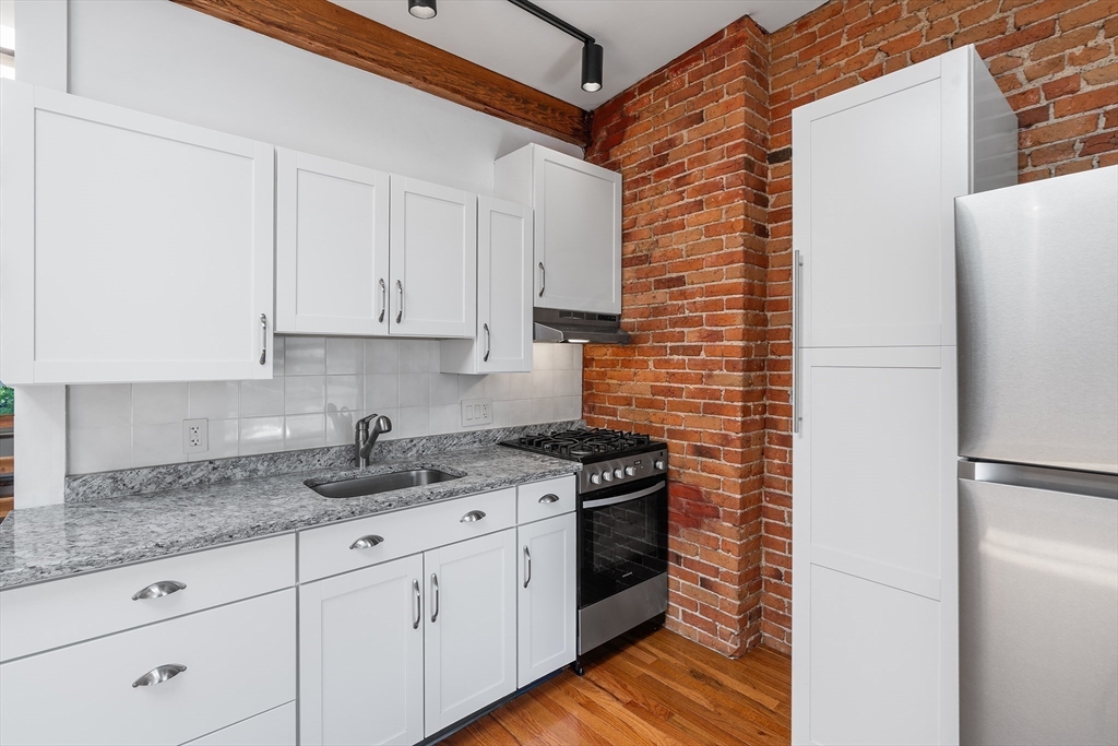 31 Division St #3