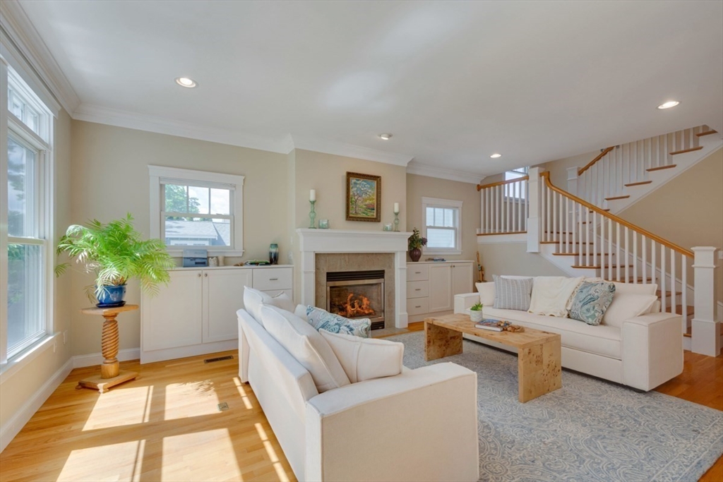 39 Lawton Rd