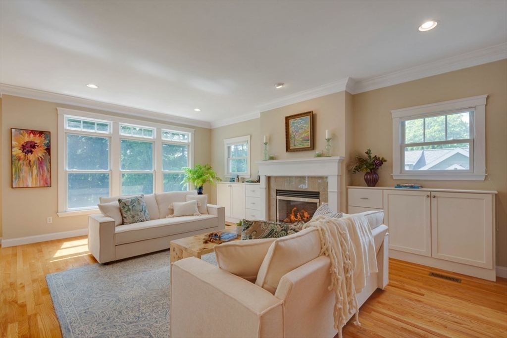 39 Lawton Rd