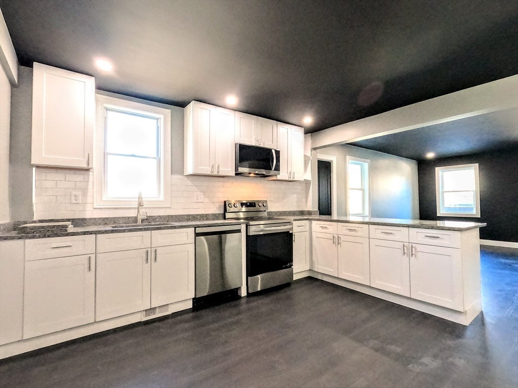 2 Sunnyside St #1, Boston, MA, 2 Sunnyside St #1, Boston, MA Photo #16