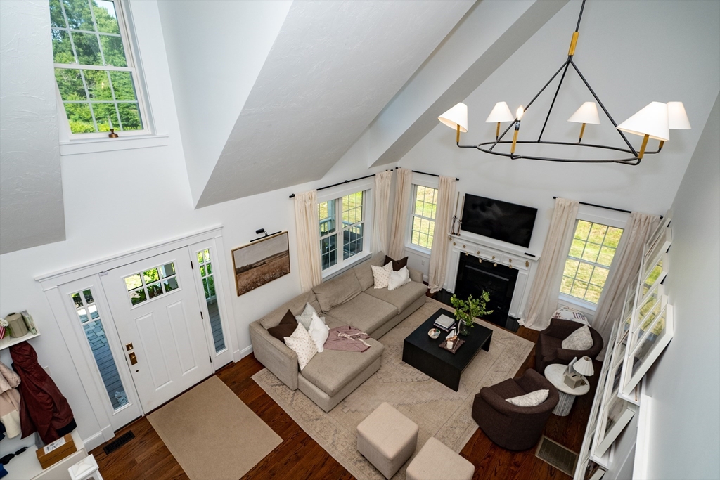 1 Debrah Ln, Millis, MA Photo #5