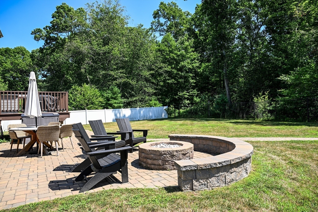 1 Debrah Ln, Millis, MA Photo #35