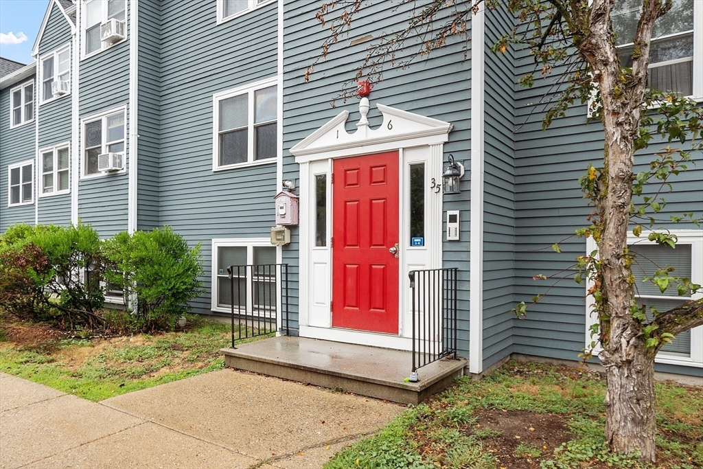 35 School Street 4