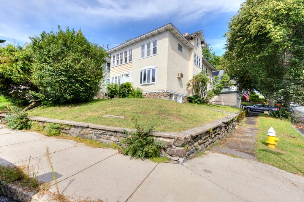 279 Hamilton St, Worcester, MA, 279 Hamilton St, Worcester, MA Photo #4