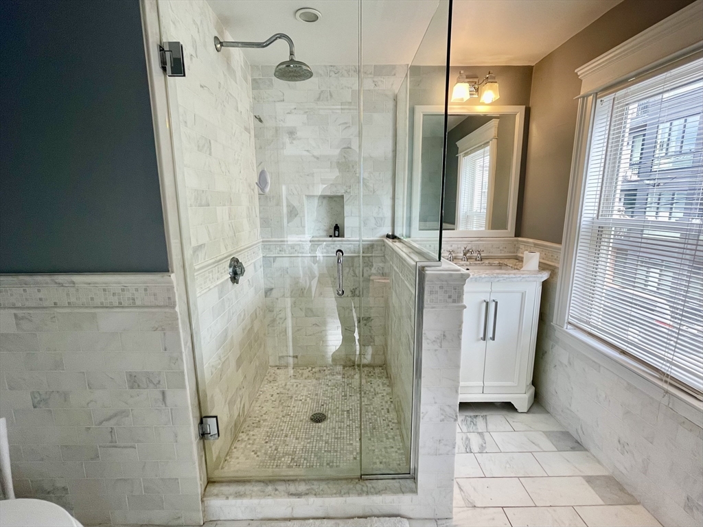 155 W 9th St 2
