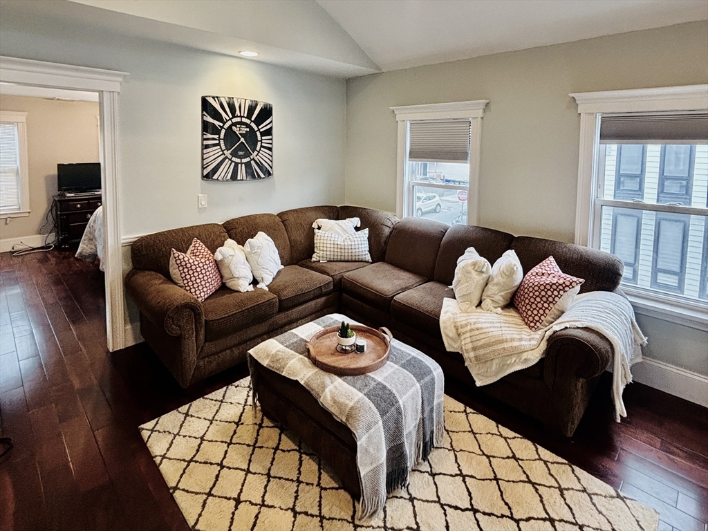 155 W 9th St 2