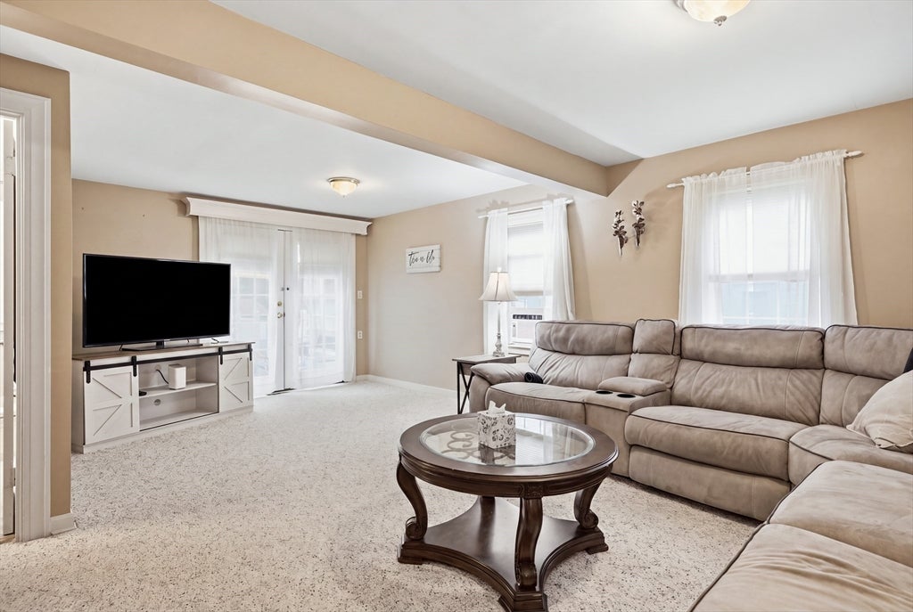 127 Isabelle ST, Abington, MA Photo #12