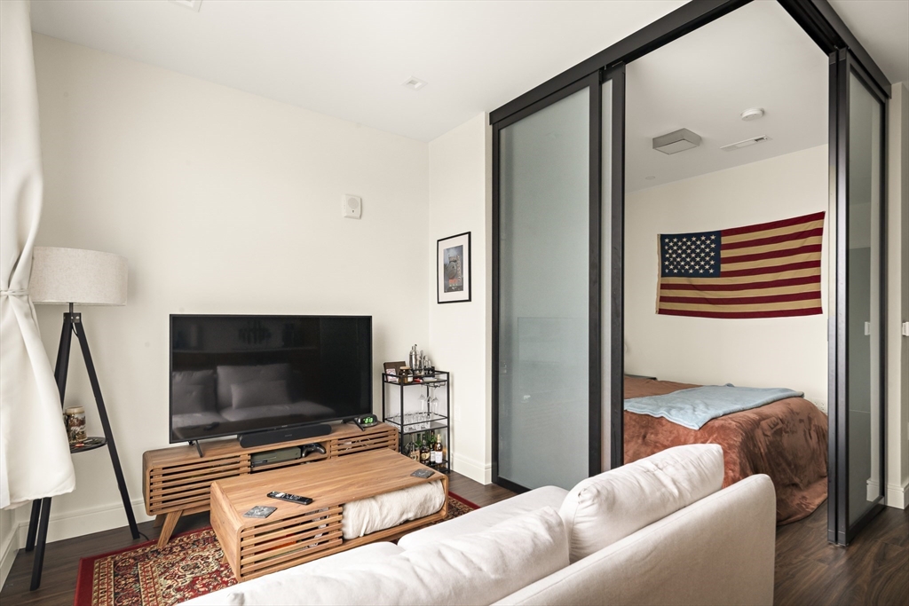 99 Sumner St 413