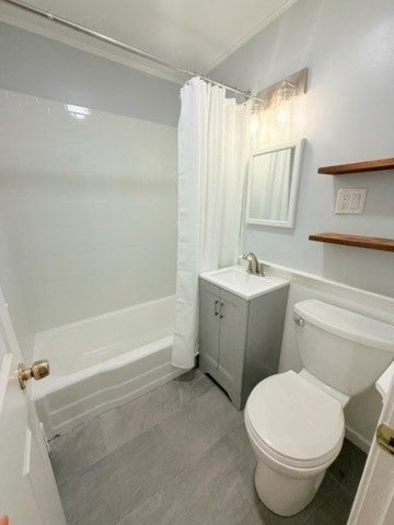 22 Carlton ST #1, Salem, MA Photo #8