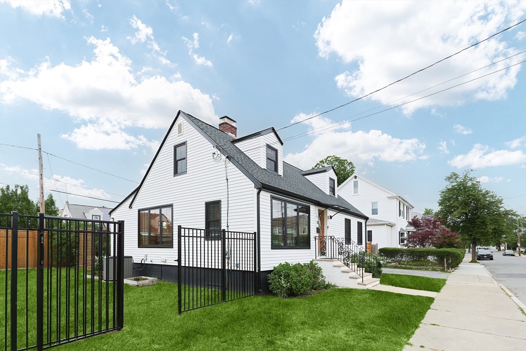 18 Carolina St