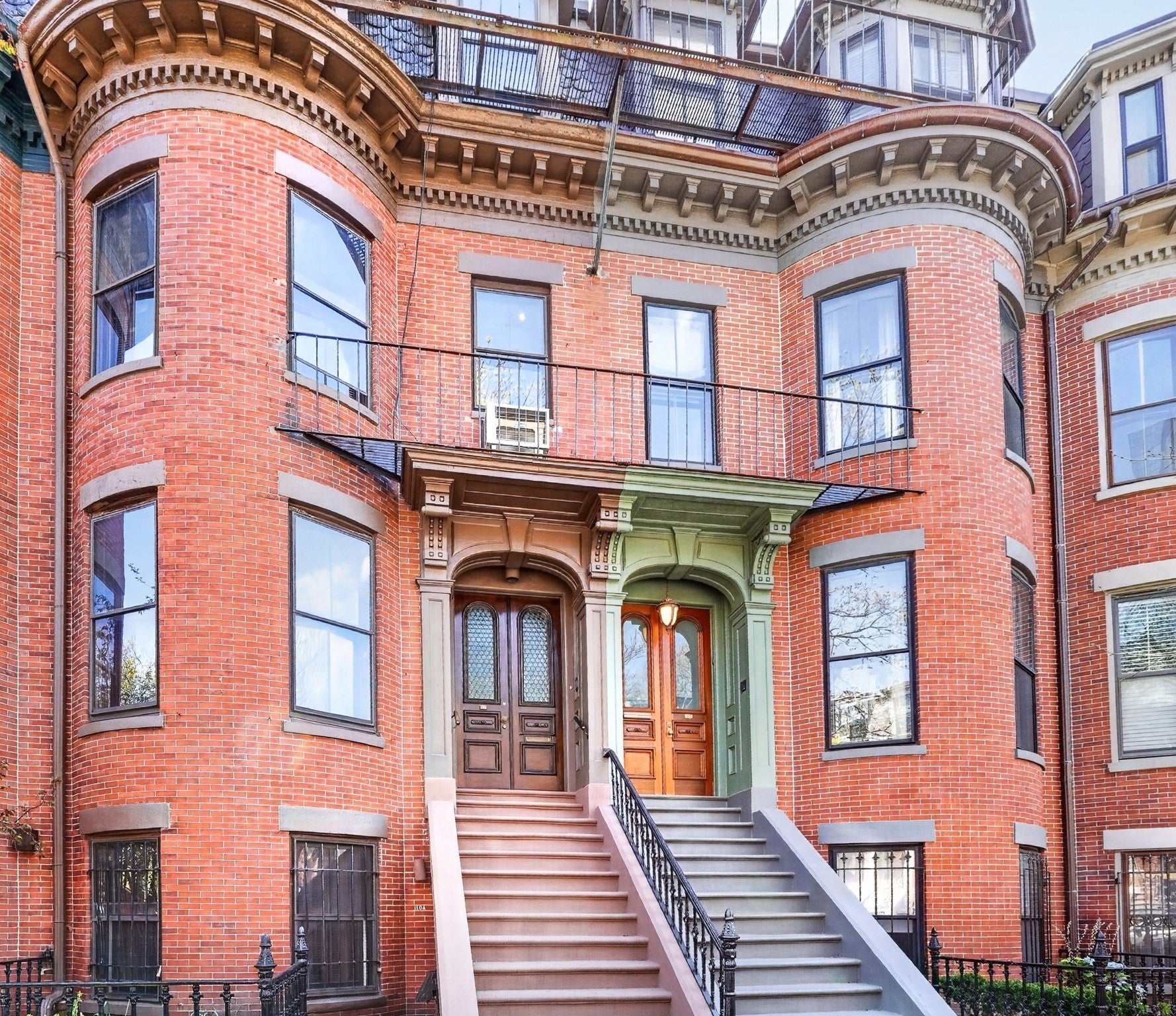 110 Appleton St