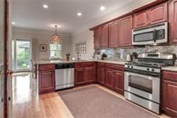 68 Waverley Avenue 1