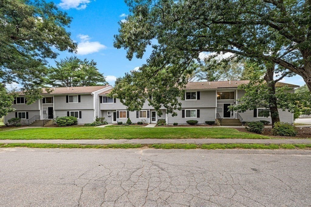 6 Beals Cove #B, Hingham, MA Photo #3