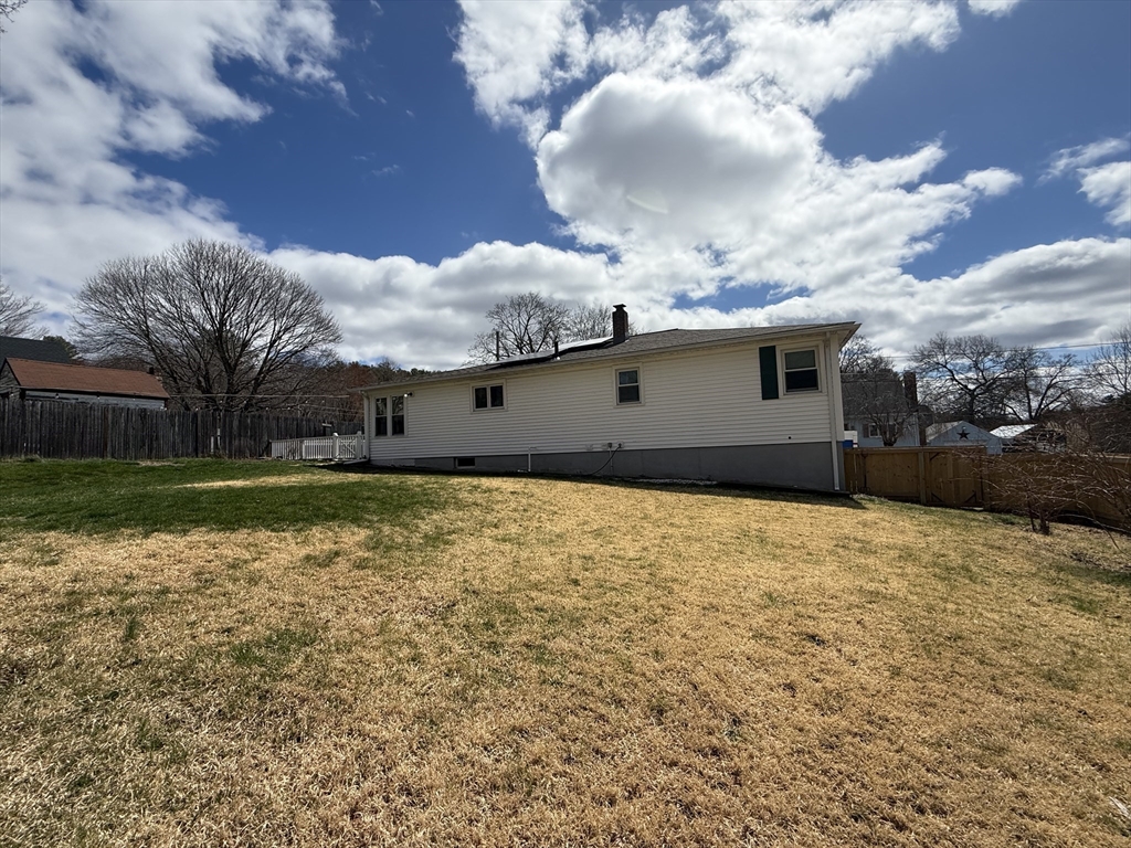 6 Riebe Ave