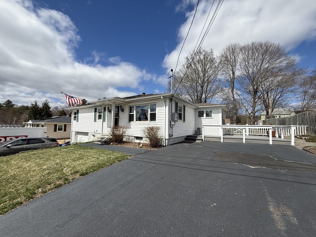 6 Riebe Ave