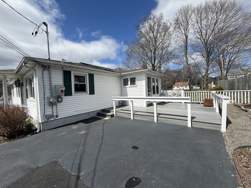 6 Riebe Ave