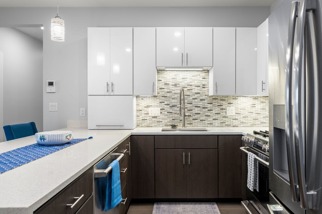 2 Cliveden St 503E