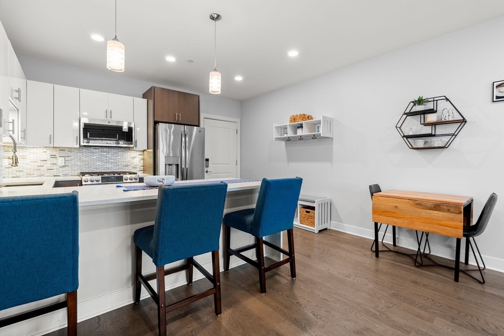 2 Cliveden St 503E